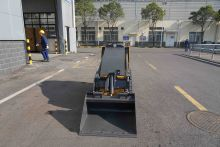 XCMG skid steer loader MT04 mini loader skid steer Price For Sale